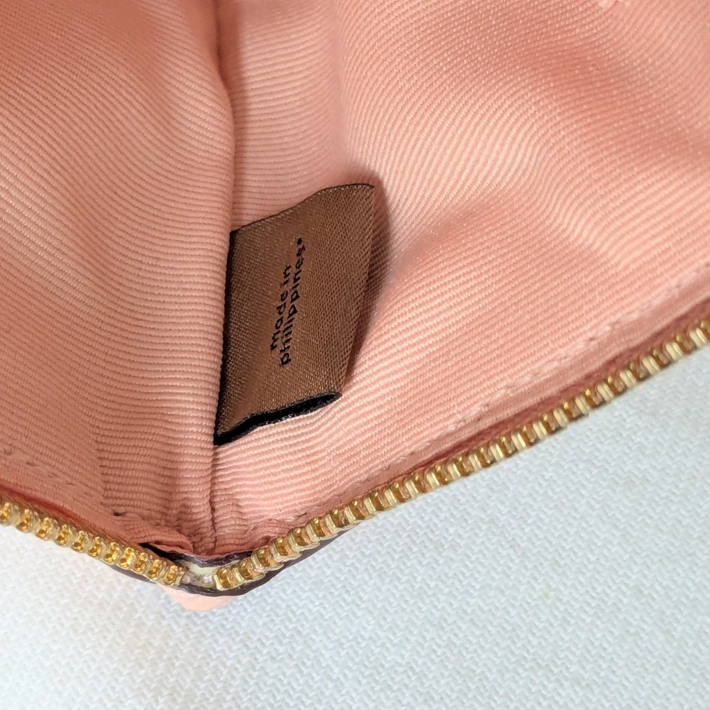 Coach authentic large